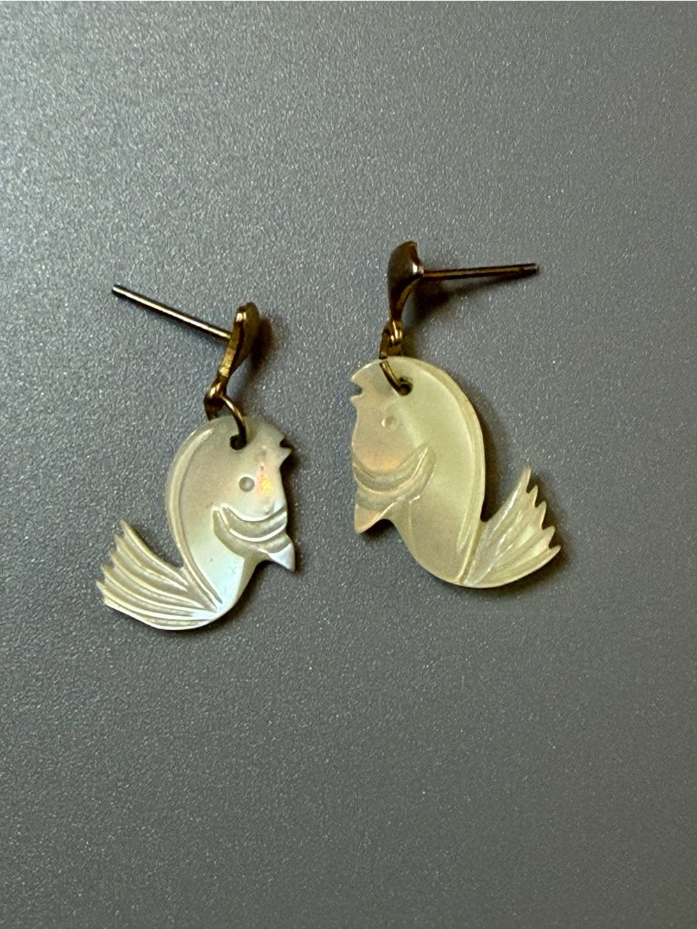 Vintage Hand Carved Mother Of Pearl Koi Fish Peirced Earrings Gold Time Metal
